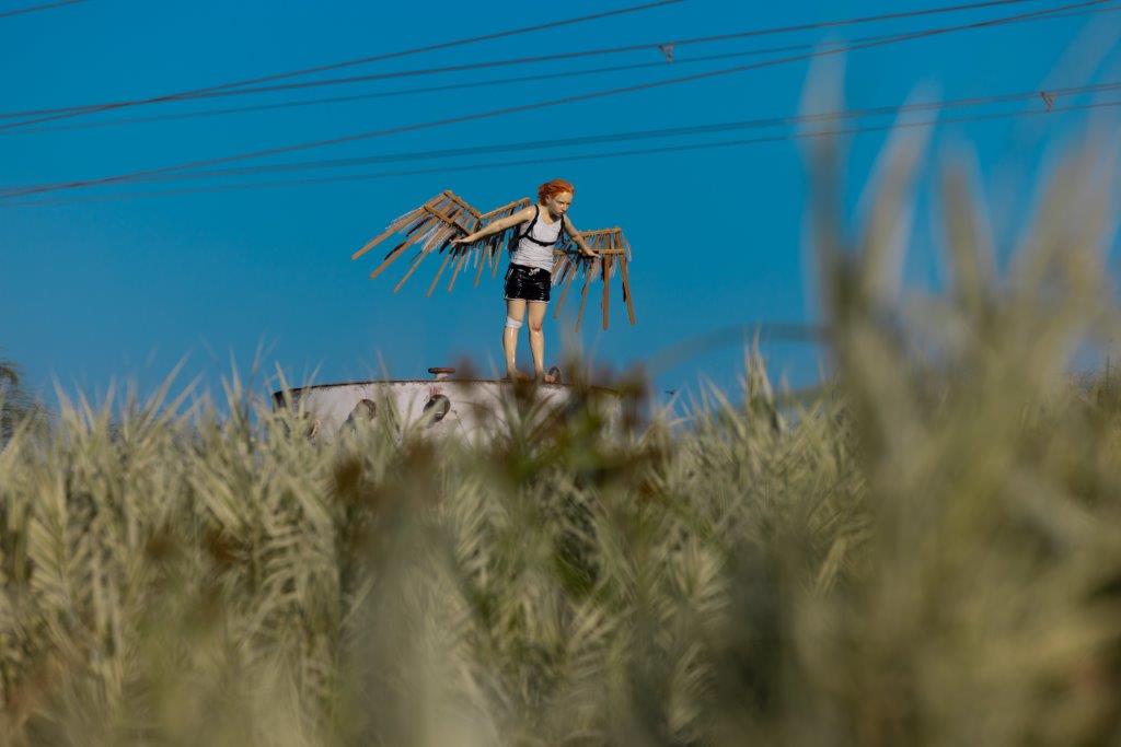 ורד אהרונוביץ', ילדה עם כנפיים  צילום: אנצ'ו גוש