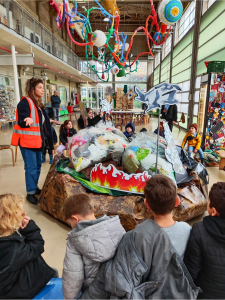 ילדים בפעילות במרכז לחינוך סביבתי